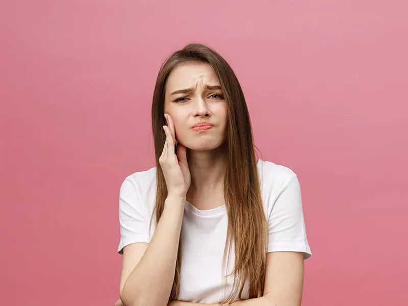 Conseil en orthodontie à La Rochelle pour gérer l'inconfort par le docteur Olivier Jacob